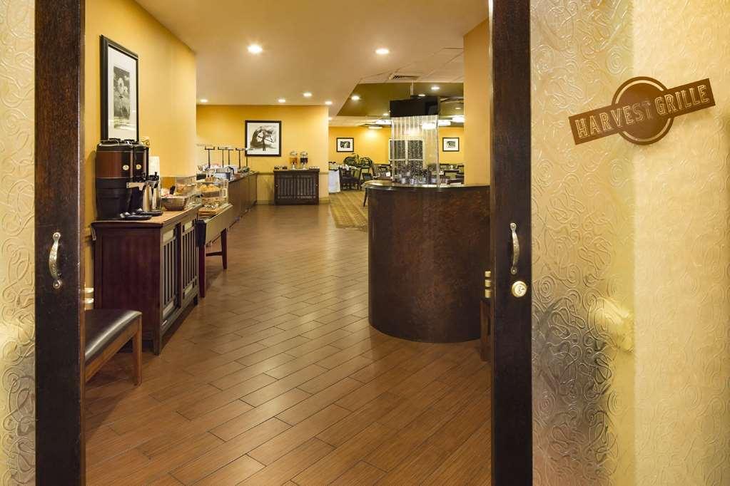 Doubletree By Hilton Hotel Raleigh - Brownstone - University Restaurace fotografie