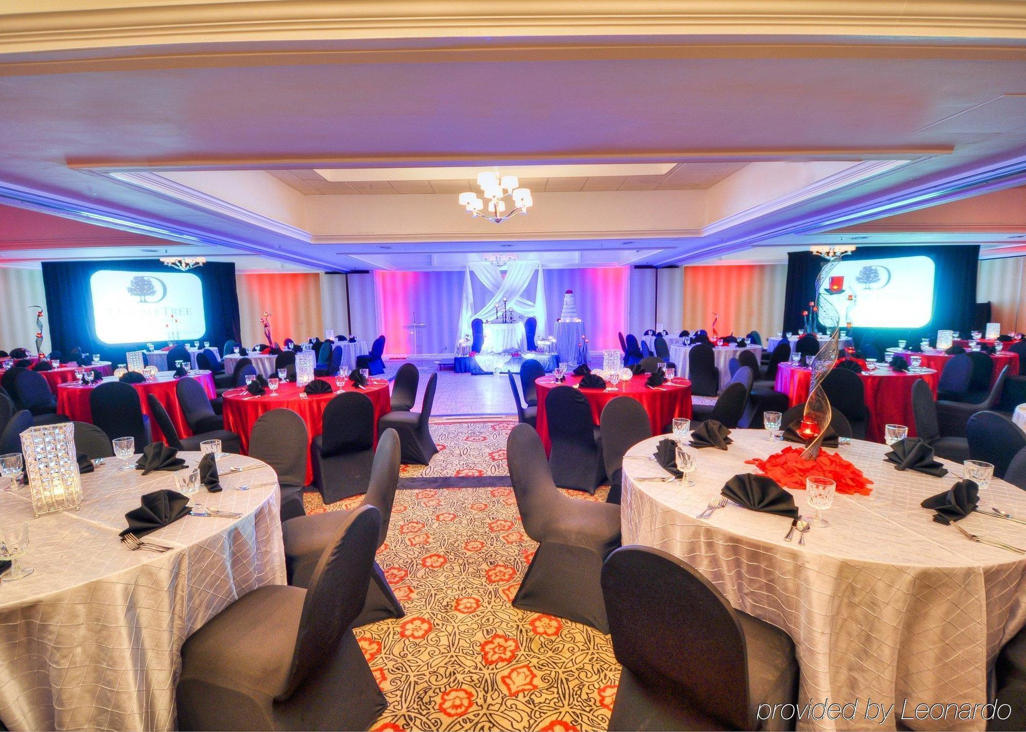 Doubletree By Hilton Hotel Raleigh - Brownstone - University Exteriér fotografie