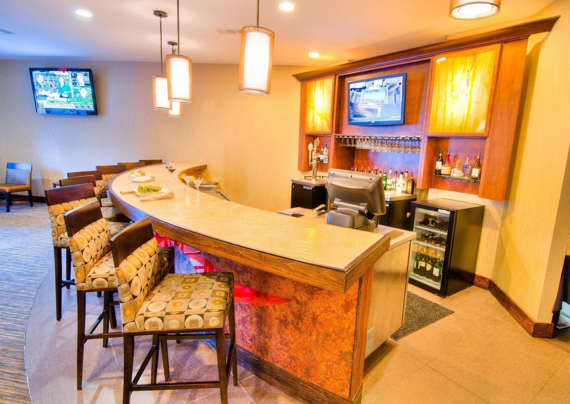 Doubletree By Hilton Hotel Raleigh - Brownstone - University Exteriér fotografie