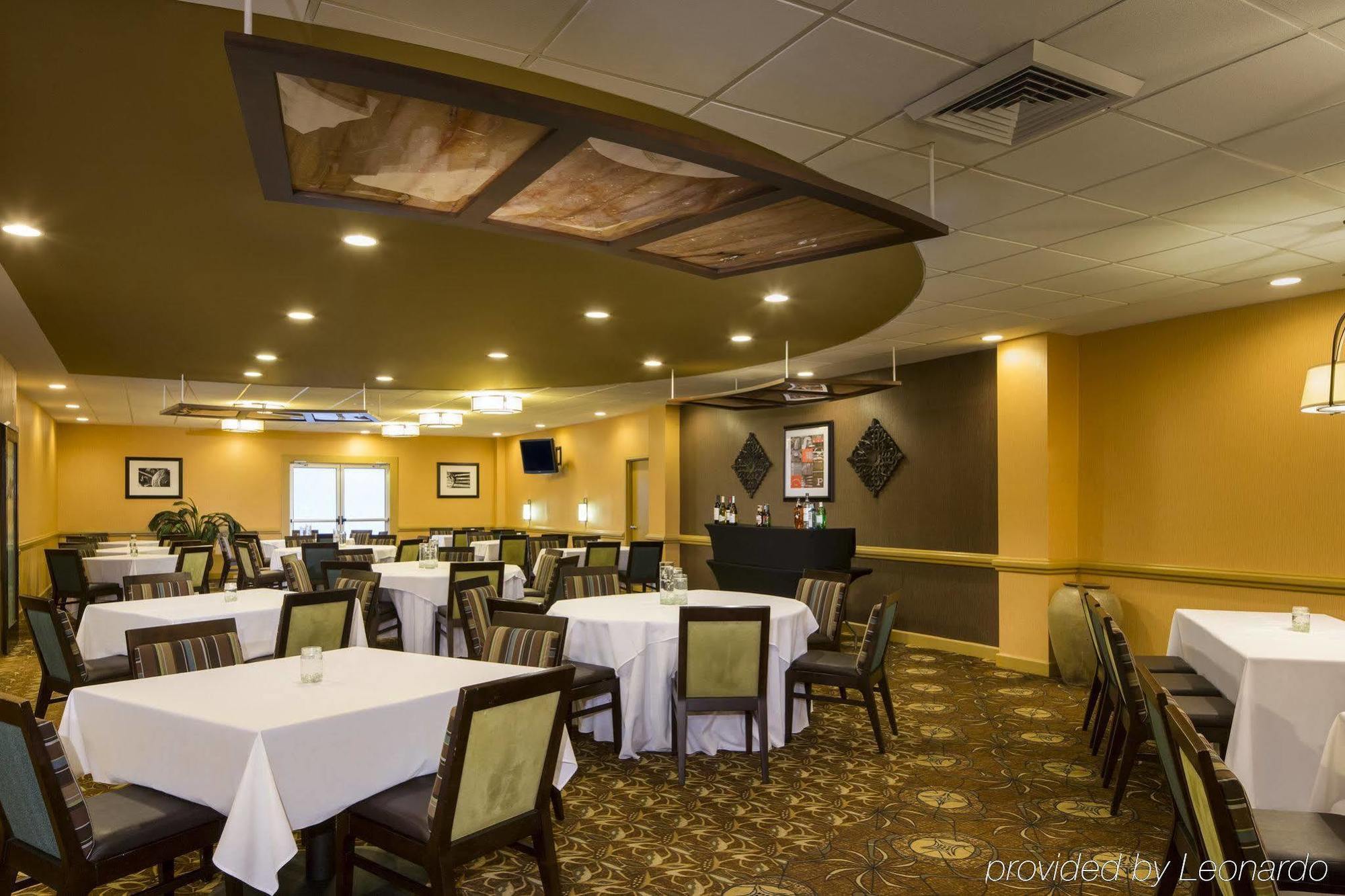 Doubletree By Hilton Hotel Raleigh - Brownstone - University Exteriér fotografie
