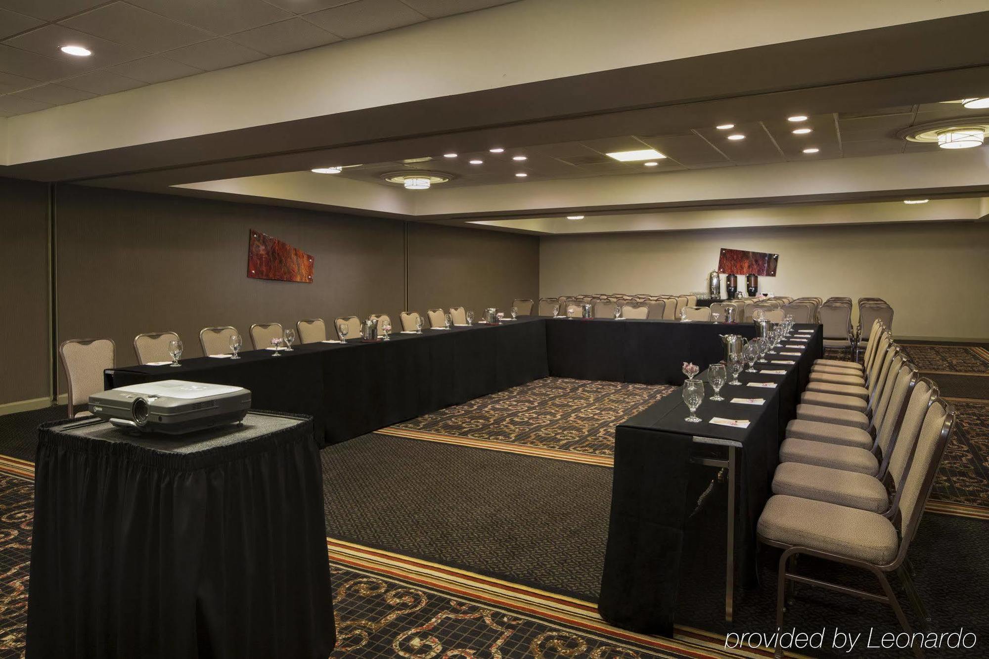 Doubletree By Hilton Hotel Raleigh - Brownstone - University Exteriér fotografie