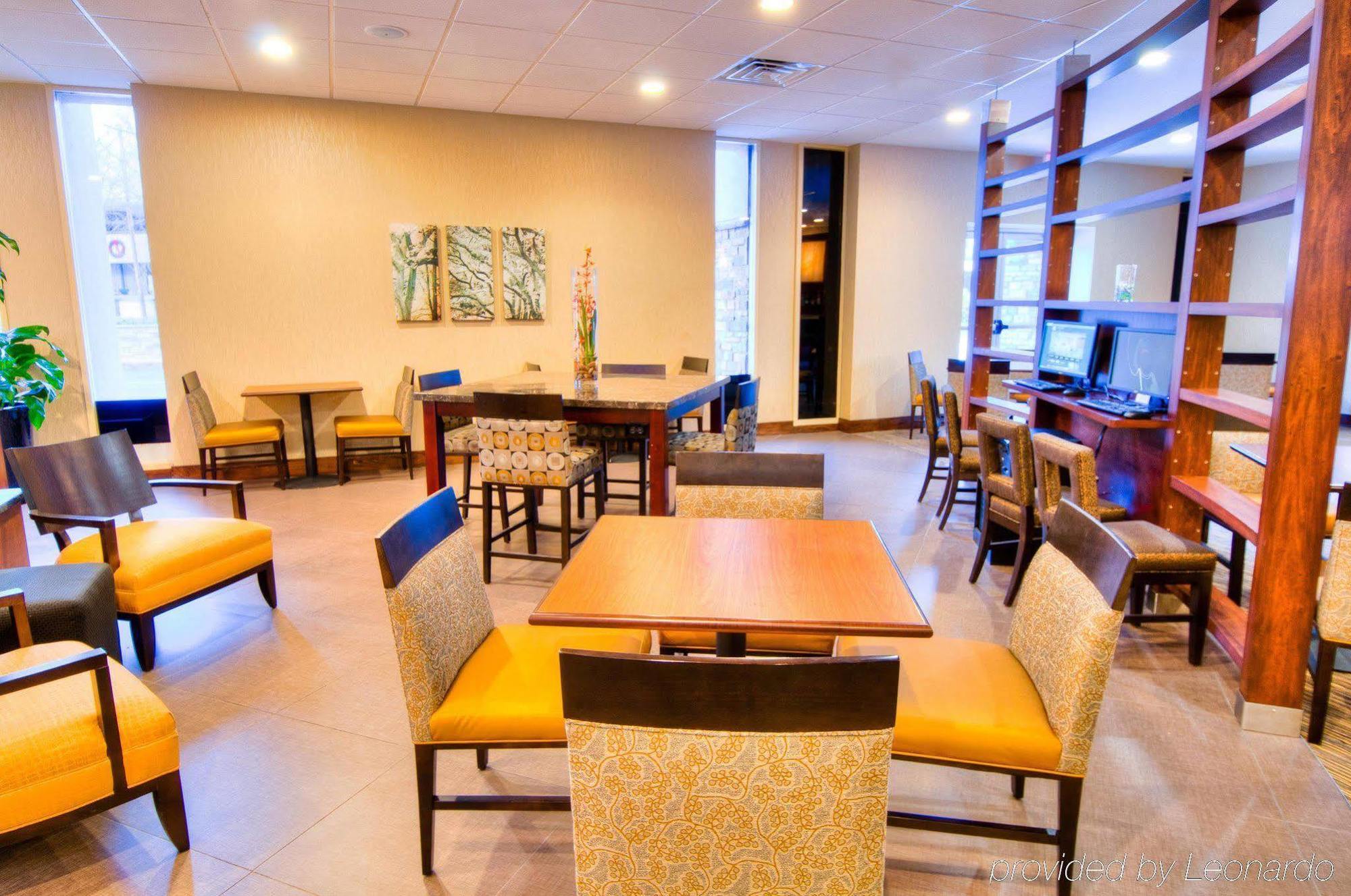 Doubletree By Hilton Hotel Raleigh - Brownstone - University Exteriér fotografie