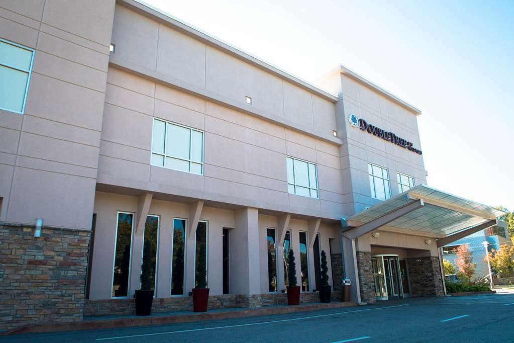 Doubletree By Hilton Hotel Raleigh - Brownstone - University Exteriér fotografie