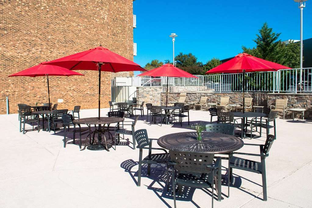 Doubletree By Hilton Hotel Raleigh - Brownstone - University Exteriér fotografie