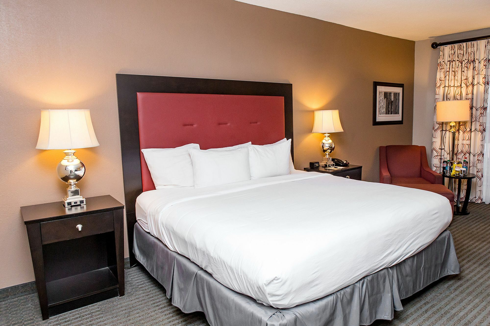 Doubletree By Hilton Hotel Raleigh - Brownstone - University Exteriér fotografie