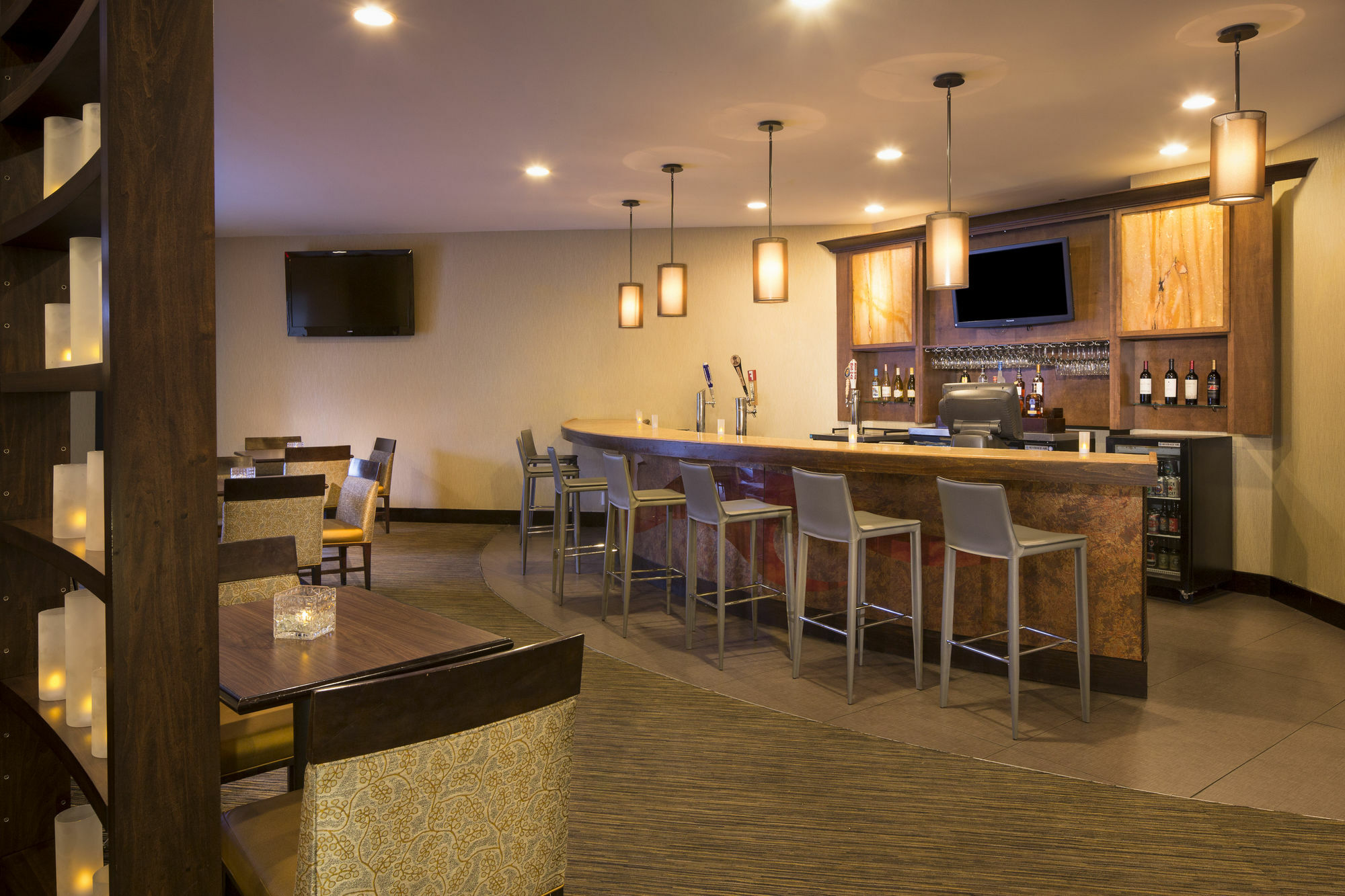 Doubletree By Hilton Hotel Raleigh - Brownstone - University Exteriér fotografie