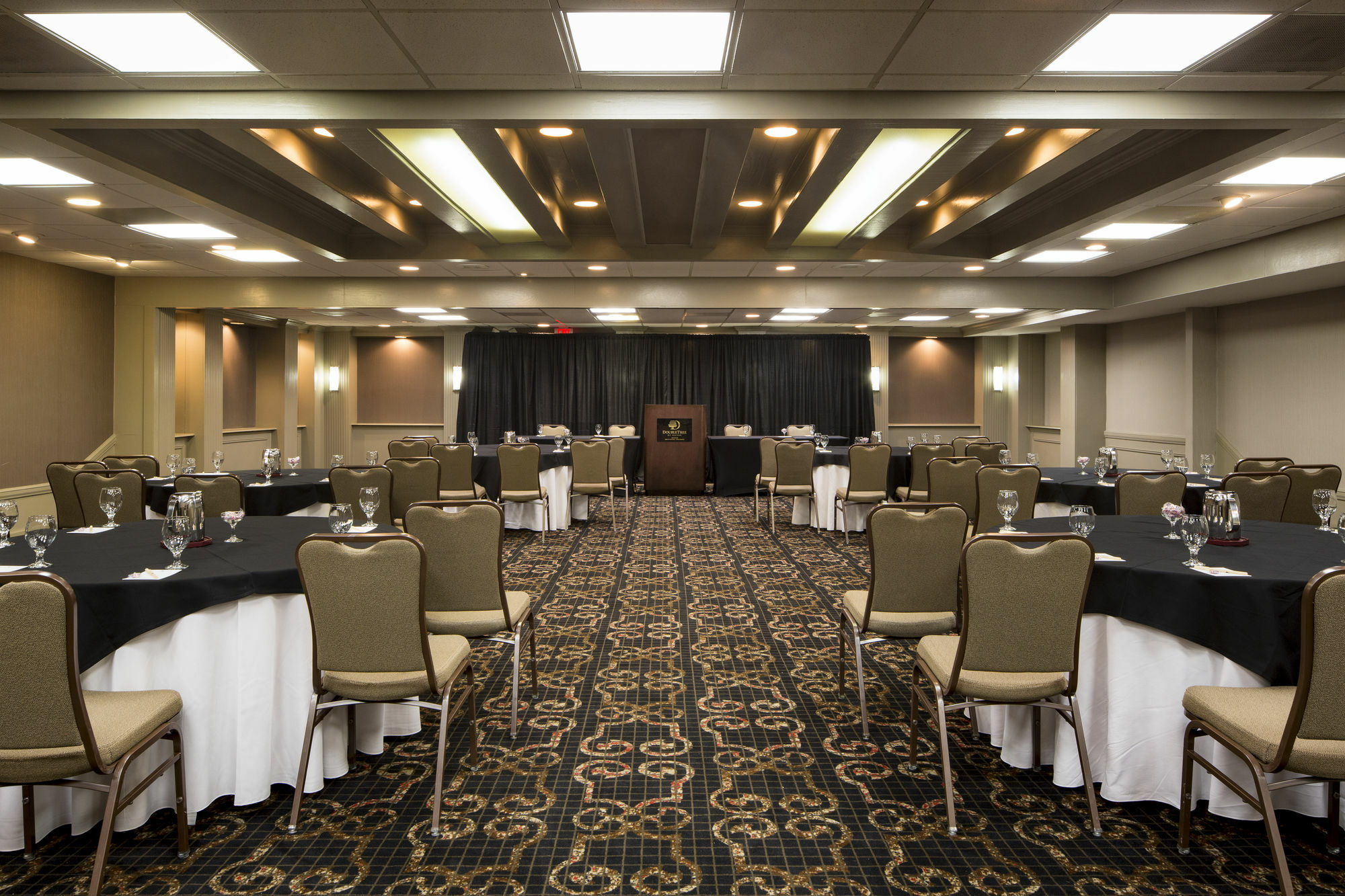Doubletree By Hilton Hotel Raleigh - Brownstone - University Exteriér fotografie