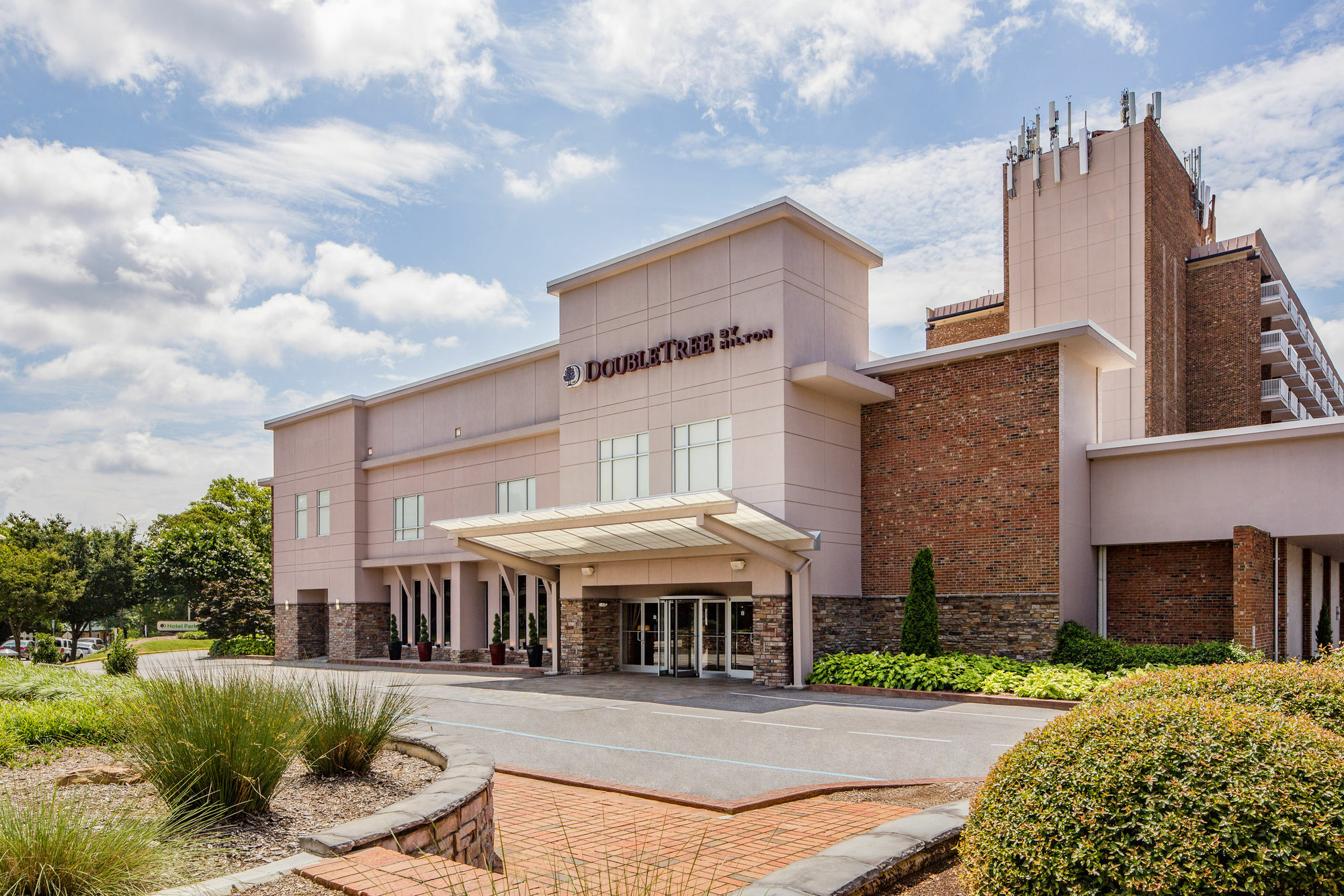 Doubletree By Hilton Hotel Raleigh - Brownstone - University Exteriér fotografie