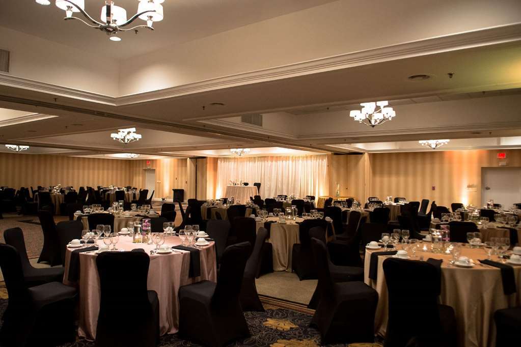 Doubletree By Hilton Hotel Raleigh - Brownstone - University Zařízení fotografie